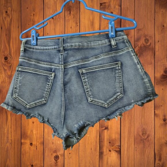 SHEIN Women's Size Medium Cutoff Distressed Raw Hem Denim Shorts Lot Of 2 (L93) - Picture 5 of 5